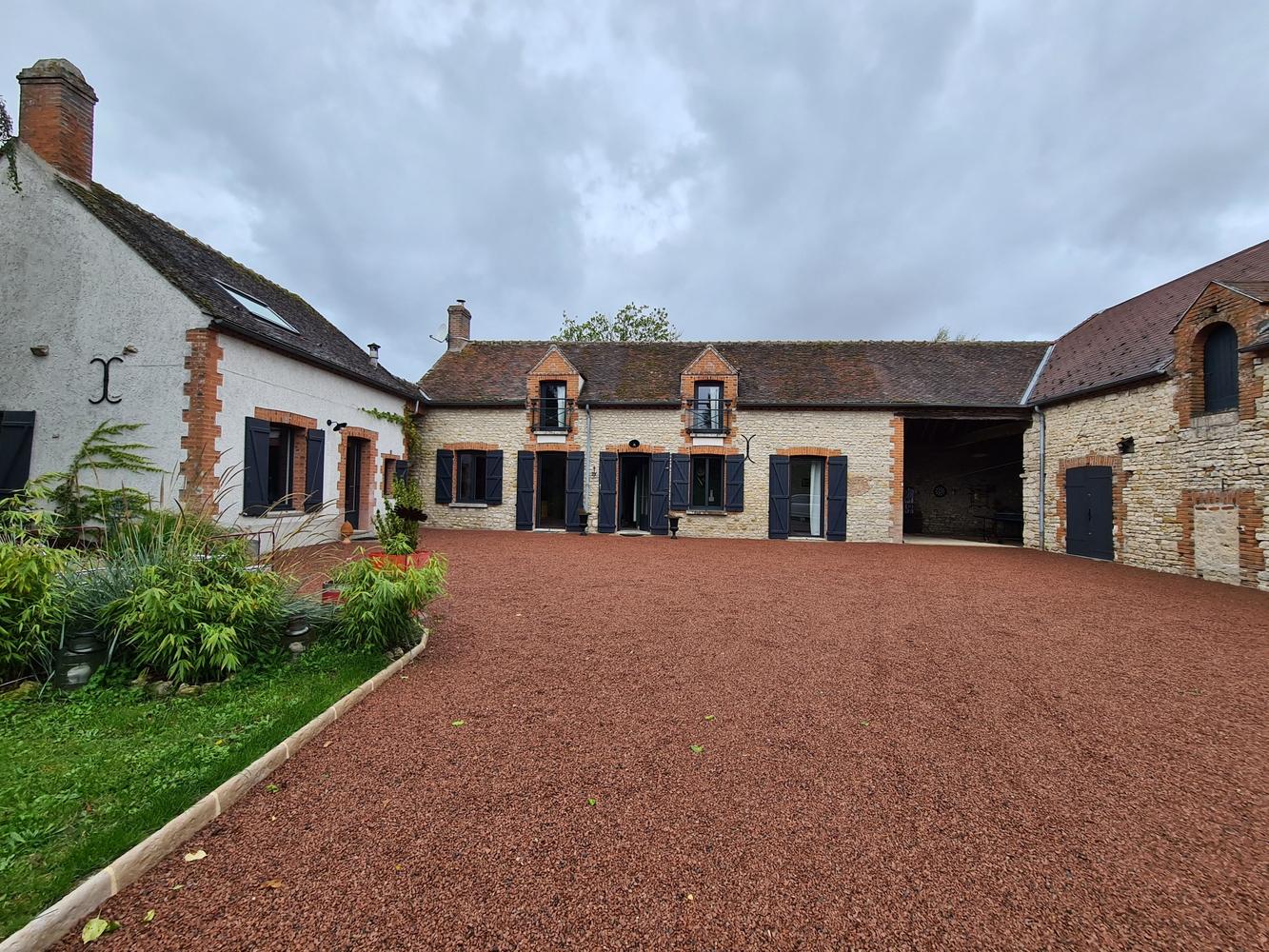 434222-1_H45H020429_61531f74cd651_eeb70f416acb15da6a801c7e1053ad38