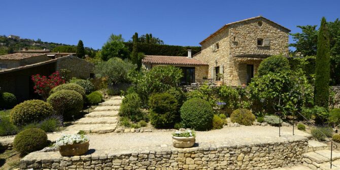 Homes du Luberon : un havre de paix vous attend pour votre séjour !