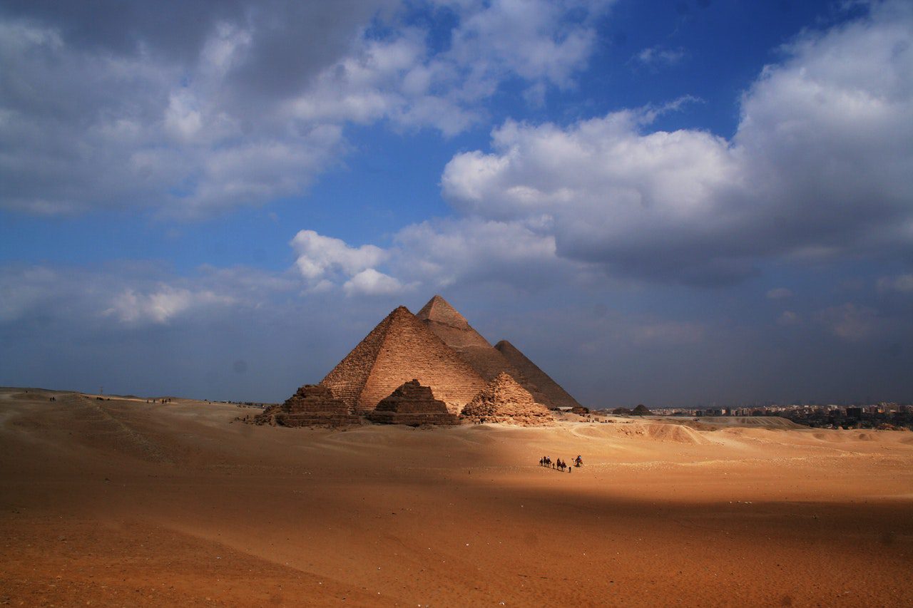 Il existe 4 grandes formes de pyramides :