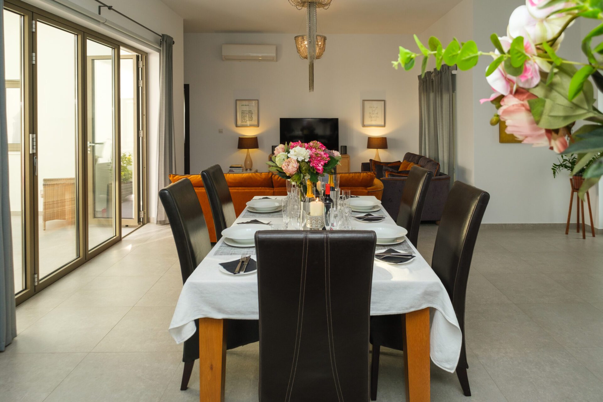 Villa Amour Cyprus , une villa locatif gay friendly et de lux à Chypre à Voroklini proche d'Oroklini