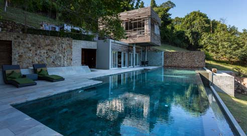 villa-des-palmes-swimming-pool
