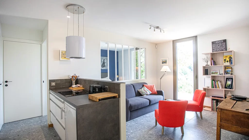 Gîte de la Maison Chassel est une maison d'hôtes gay friendly proche de Montélimar à Balazuc dans le Drôme