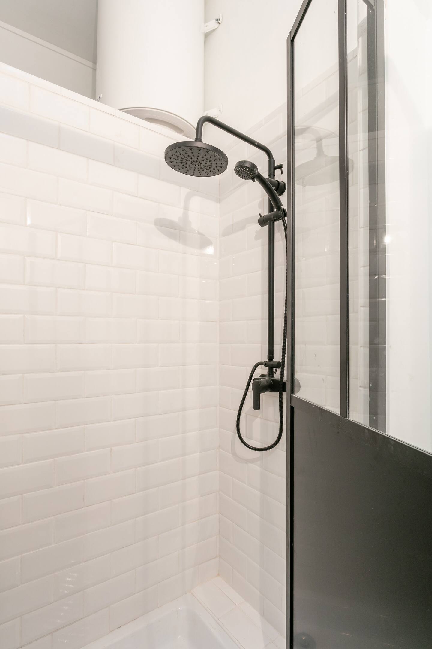 8d9466e3-f8f2-41a1-be54-e9504a02754e