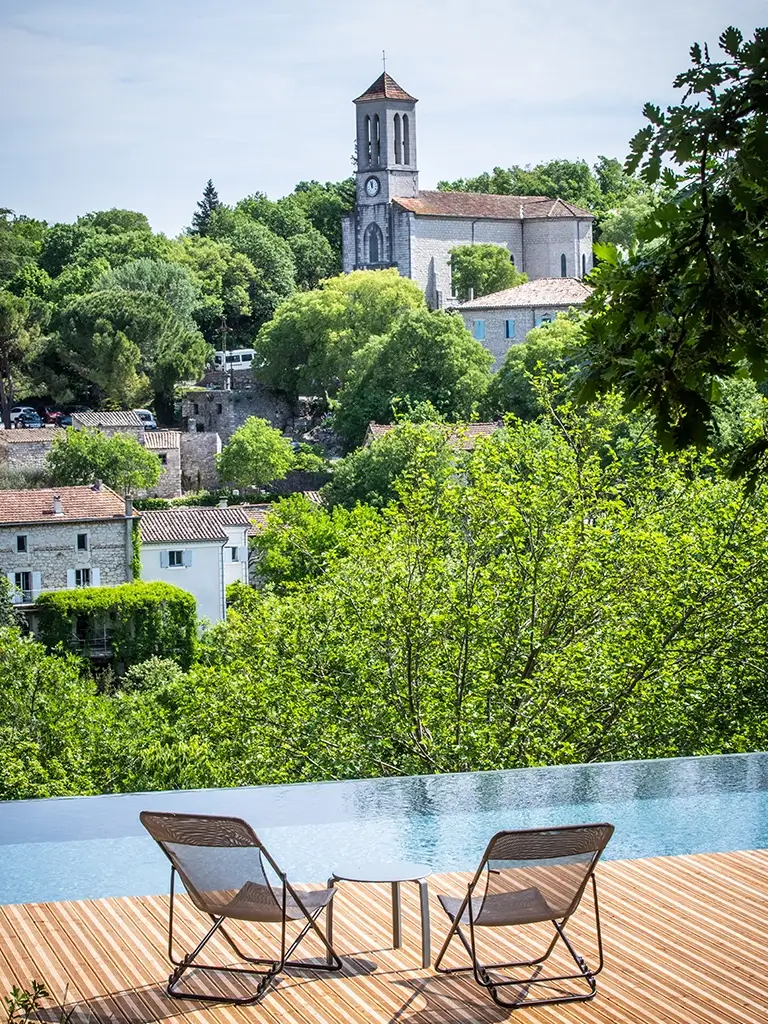 Gîte de la Maison Chassel est une maison d'hôtes gay friendly proche de Montélimar à Balazuc dans le Drôme