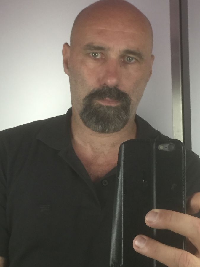 host photo