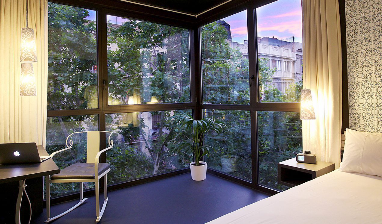 TWO Hotel Barcelona by Axel est un hôtel gay à Barcelone