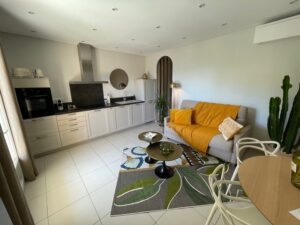 La Collinette est un appartement locatif gay à Sanary sur Merq