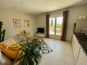 La Collinette est un appartement locatif gay à Sanary sur Mer