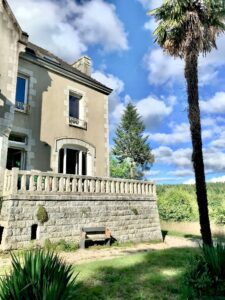 1810a083-b8be-439b-a80e-ea19ee4ca6b2