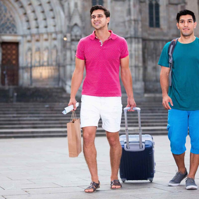 Que mettre dans sa valise pour vos vacances gay ?
