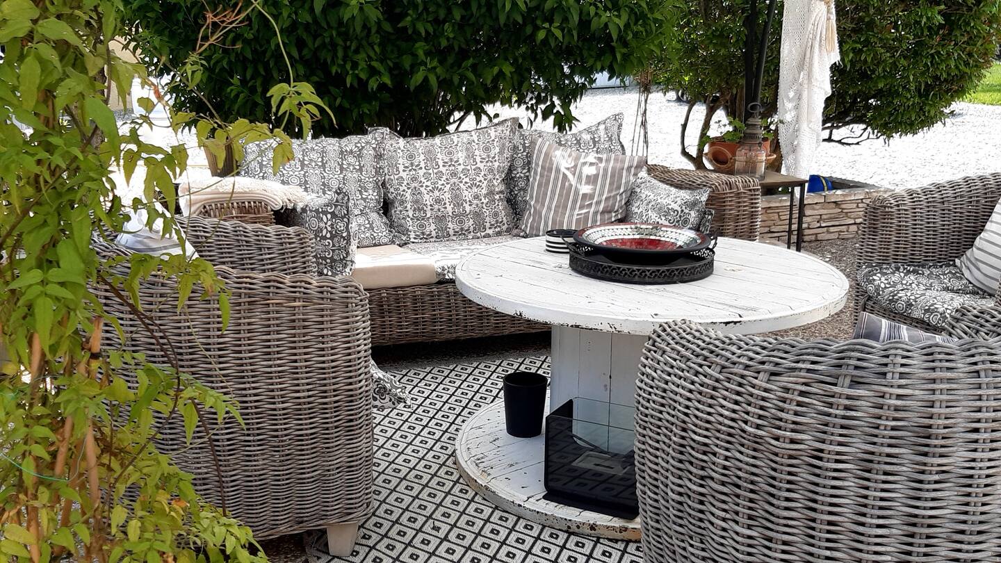 e88341b0-76f9-47bf-b9d8-88ecba8229e4