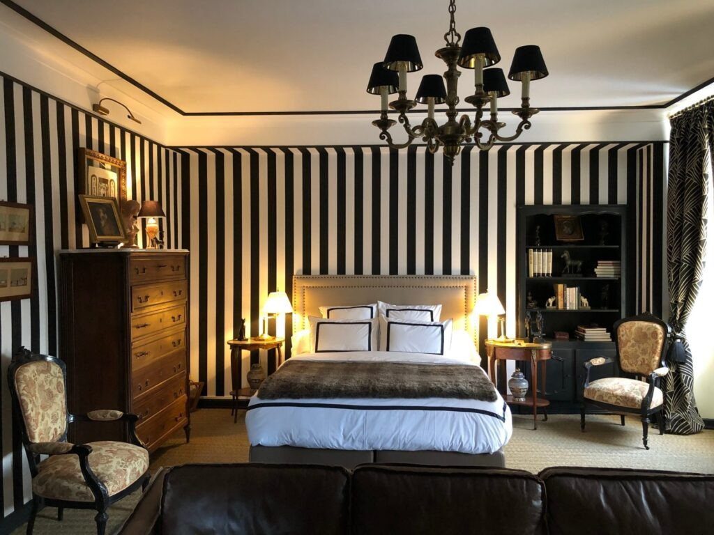 Où se trouve la maison d’hôtes Manoir Croix Saint-Louis