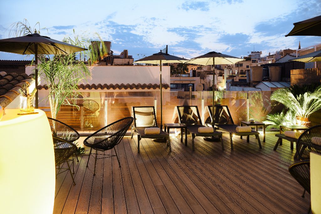 Passer des vacances à Sitges sans avoir peur du regard des autres avec Elite Hotel – Gay Men Concept !