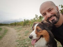 Raffaele et Olivier vous accueillent dans cette maison d'hôtes en pierre datant du XVII siècle