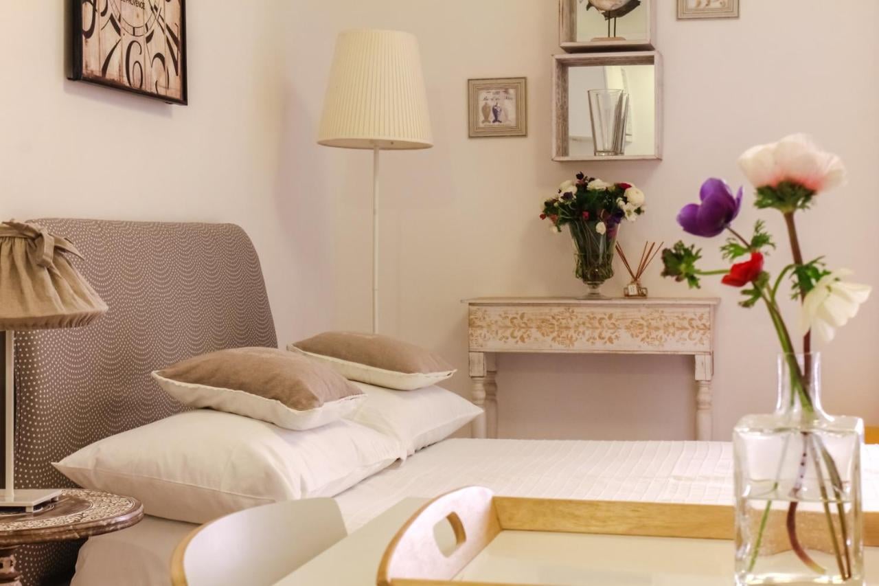 Un studio à la décoration épurée pour que vous puissiez vous sentir bien durant votre séjour !
