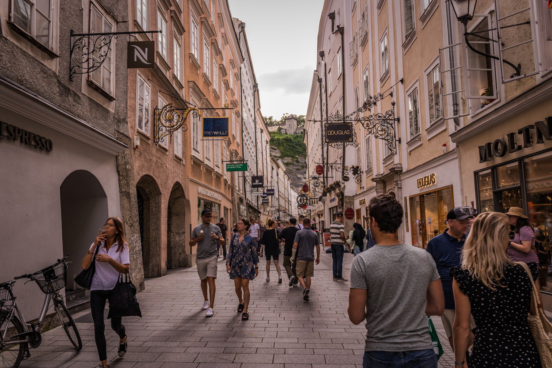 Getreidegasse, dans la vieille ville de Salzbourg