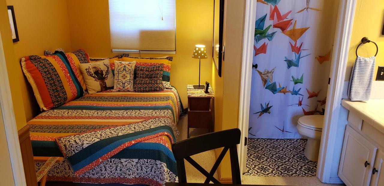 2 Cranes Inn Zion est une maison d'hôtes gay friendly à Rockville dans l'Utah aux États-Unis