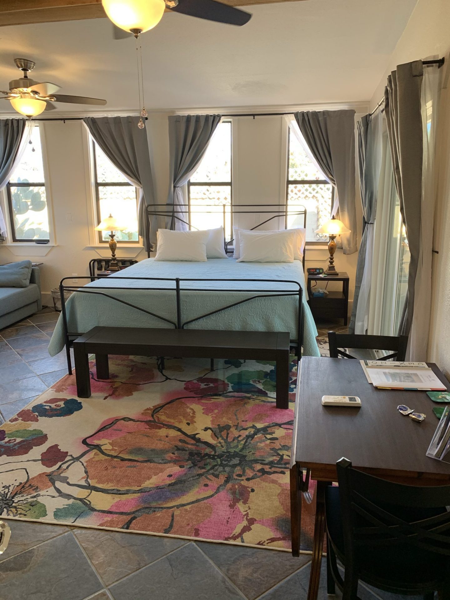 Alpine Bed and Breakfast est une maison d'hôtes gay friendly à Alpine au Texas