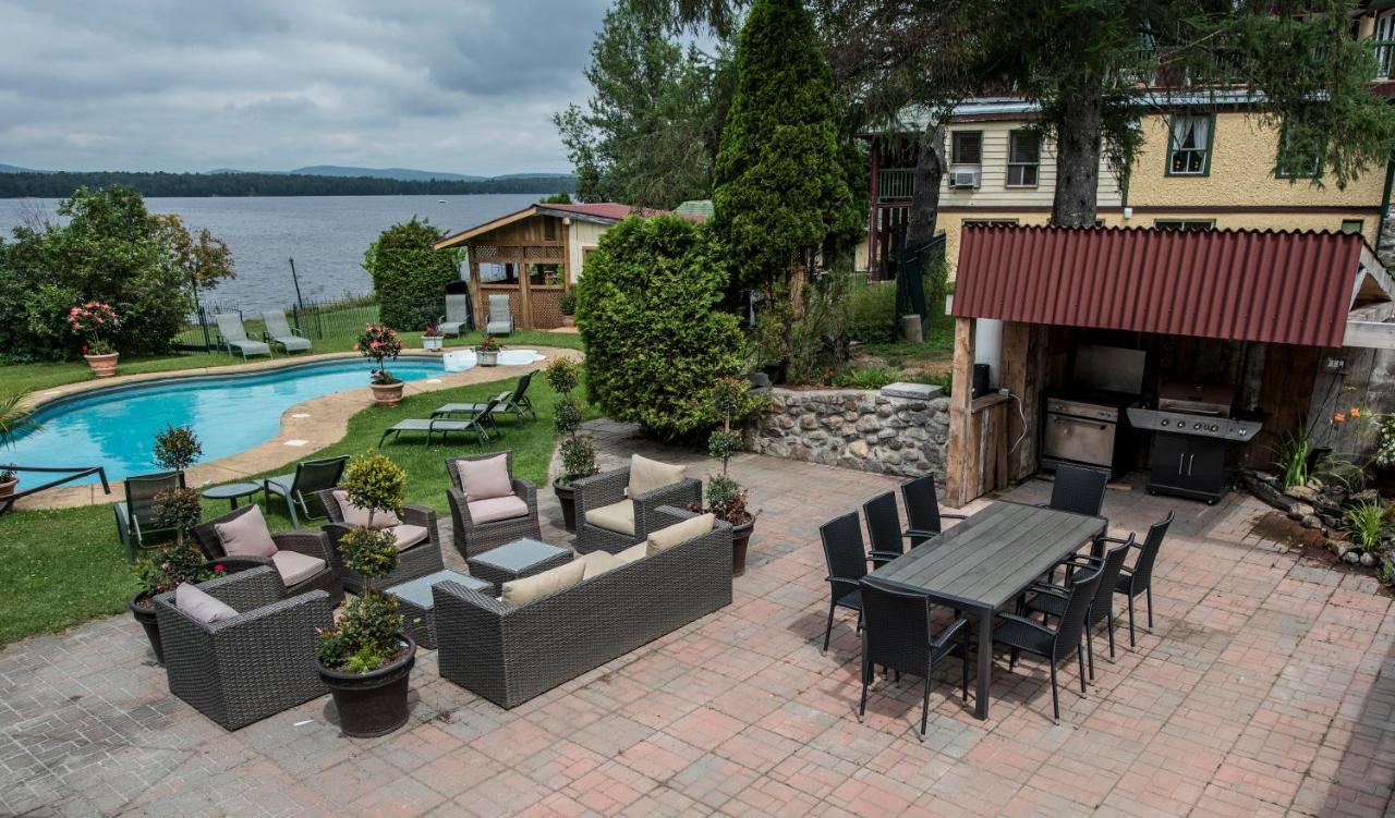 Auberge Villa Bellerive est une maison d'hôtes gay friendly à Nominingue dans les Laurentides au Québec