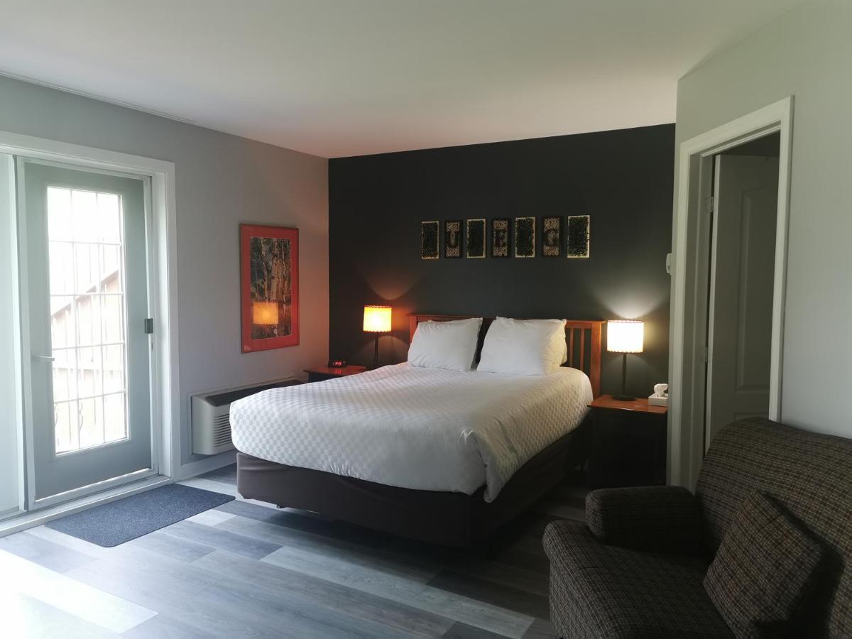 Auberge du Vieux Foyer est une maison d'hôtes gay friendly Val David dans les Laurentides