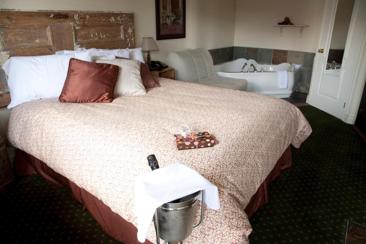 Auberge la Tour du Lac est une maison d'hôtes gay friendly à Saint-Agathe-des-Monts dans les Laurentides au Québec