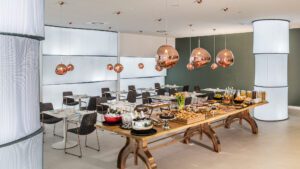 Axel Hotel San Sebastian est un hôtel gay et lesbienne à Saint-Sébastien dans le Pays basque