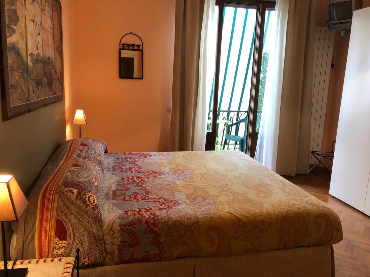B&B Caffeletti est une maison d'hôtes gay friendly à Torre del Lago Puccini proche de Pise en Italie