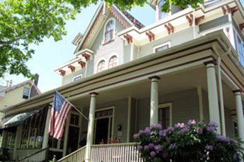 Bacchus Inn B&B est une maison d'hôtes gay friendly au Cape May dans le New Jersey aux États-Unis