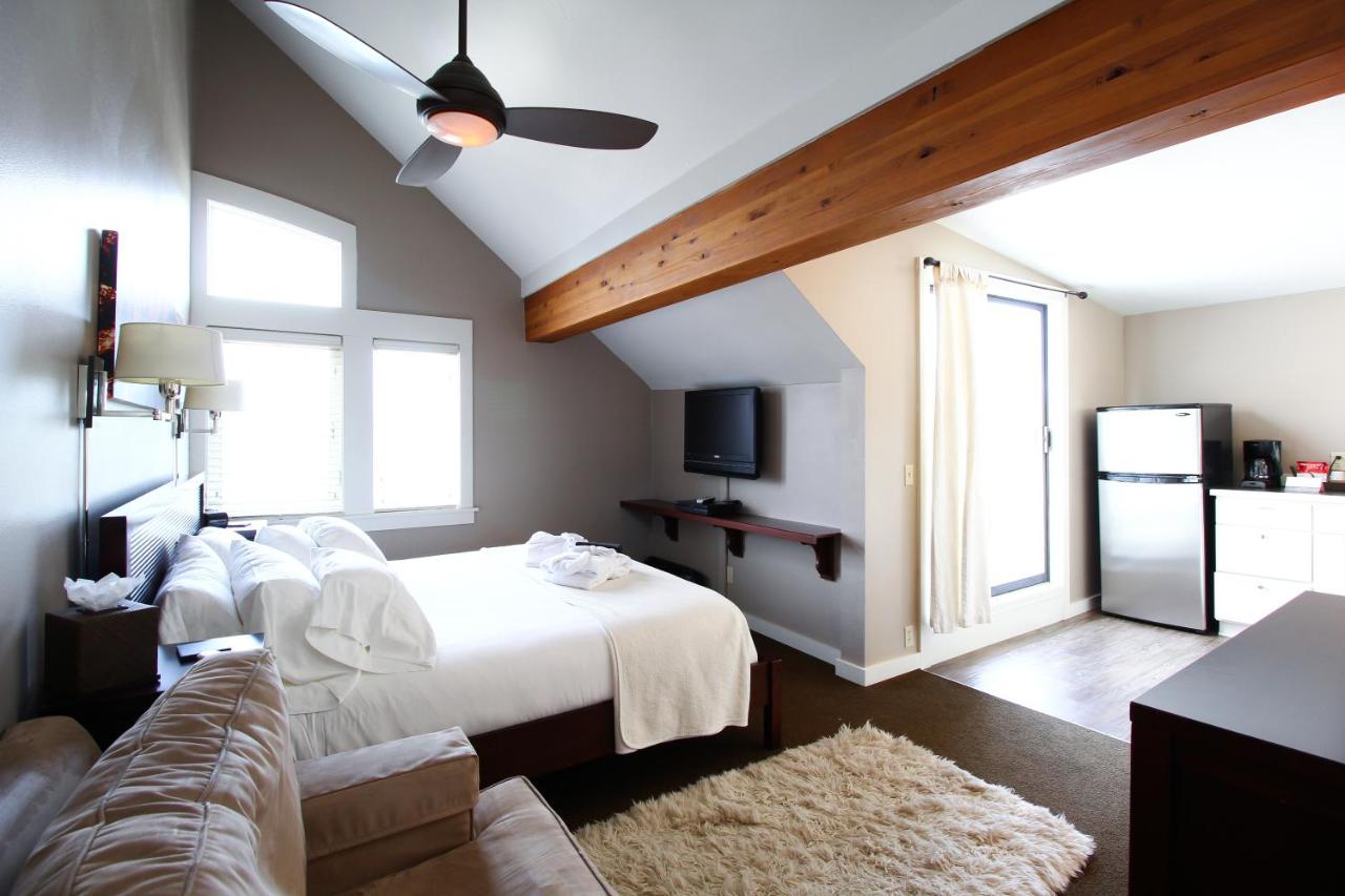 Bird Rock Hotel est un hôtel gay friendly à Friday Harbor dans l'État de Washington aux États Unis