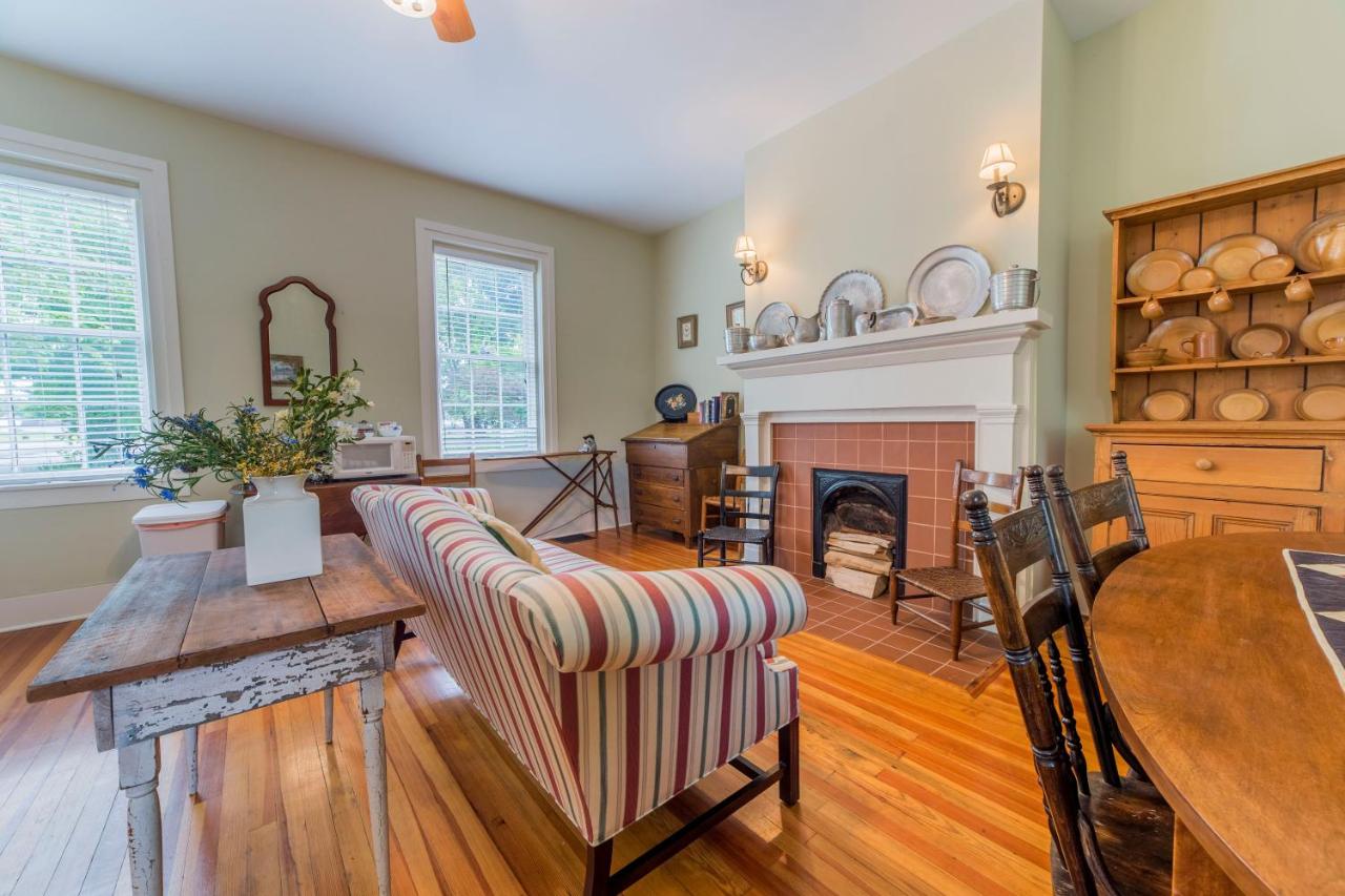 Bourbon Manor Bed & Breakfast Inn est une maison d'hôtes gay friendly à Bardstown dans le Kentucky aux États-Unis