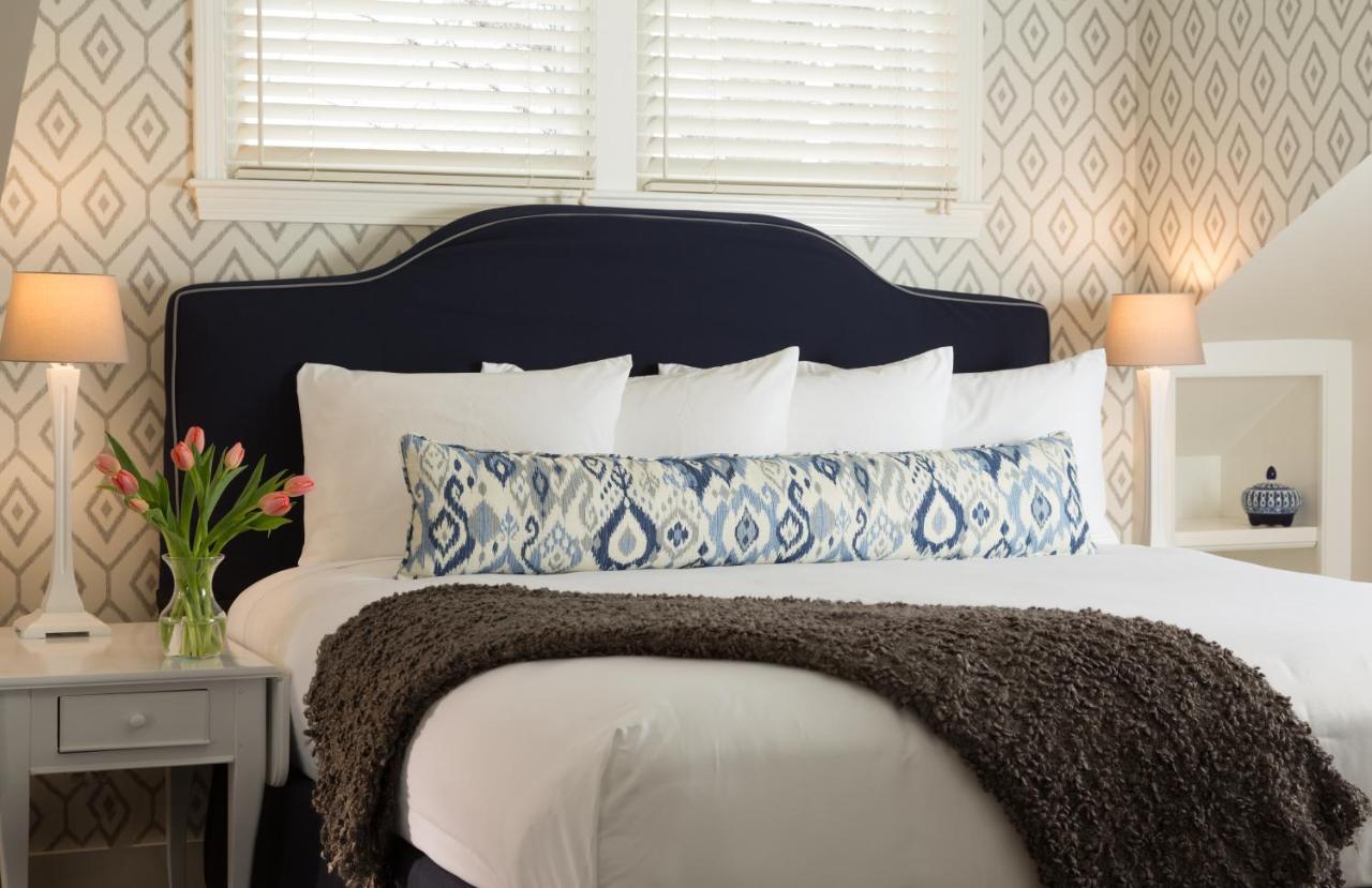 Brass Lantern Inn est une maison d'hôtes gay friendly à Stowe dans le Vermont aux États-Unis