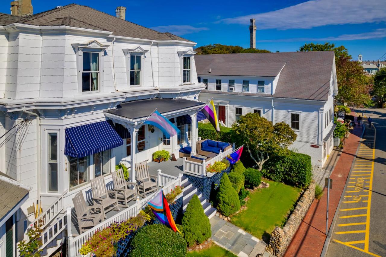 Brasswood Inn est une maison d’hôtes gay friendly à Provincetown aux États-Unis 14