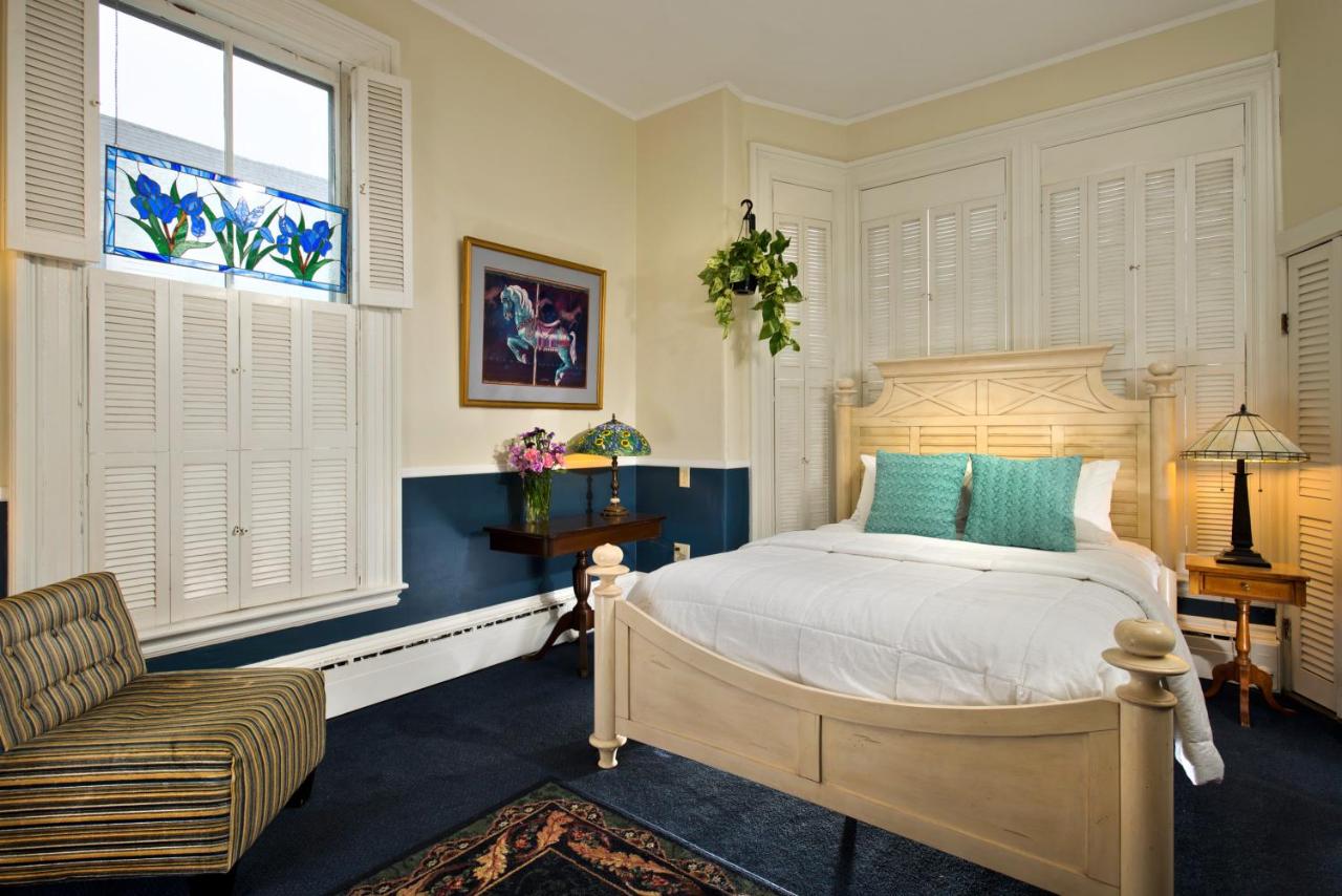 Brasswood Inn est une maison d'hôtes gay friendly à Provincetown aux États-Unis