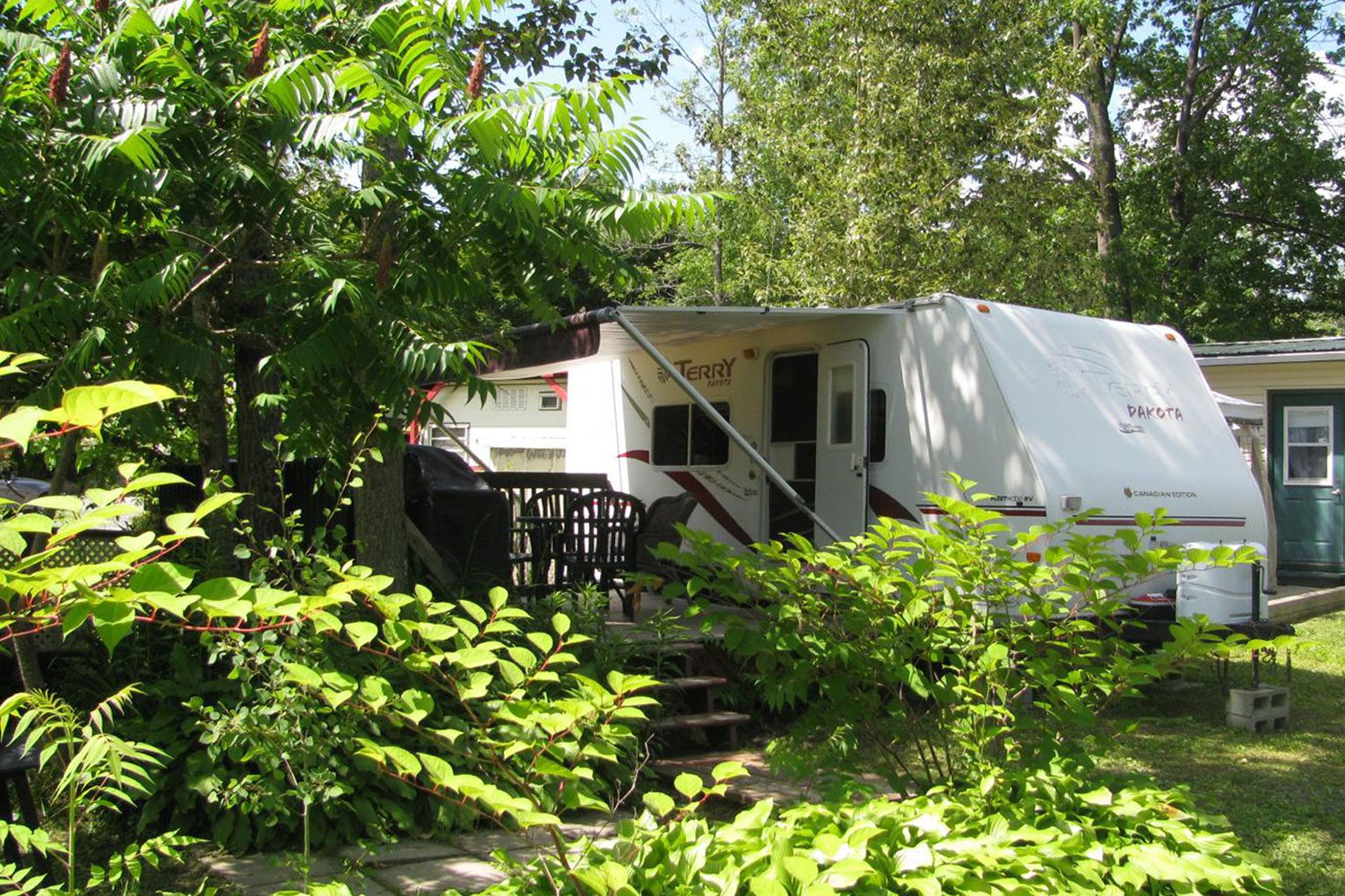 Camping Plein Bois est un camping gay à Sainte-Marthe à Montérégie au Québec