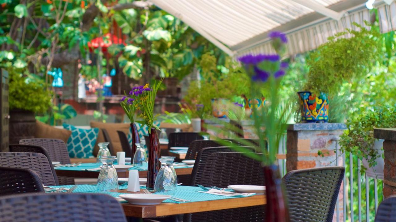 Casa Cupula Boutique est un hôtel LGBT de Puerto Vallarta au Mexique. Hôtel gay de Puerto Vallarta, parfait pour vos vacances gay