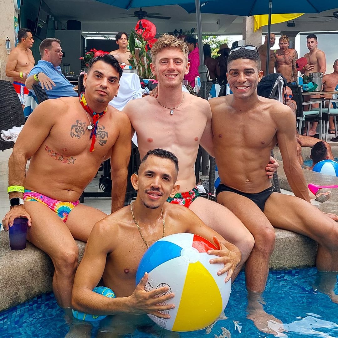 Casa Cupula Boutique est un hôtel LGBT de Puerto Vallarta au Mexique. Hôtel gay de Puerto Vallarta, parfait pour vos vacances gay