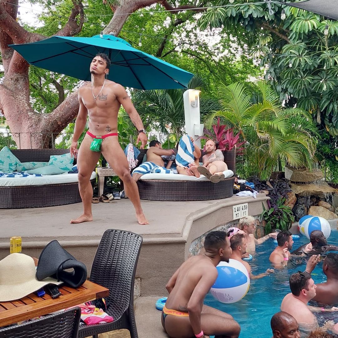 Casa Cupula Boutique est un hôtel LGBT de Puerto Vallarta au Mexique. Hôtel gay de Puerto Vallarta, parfait pour vos vacances gay