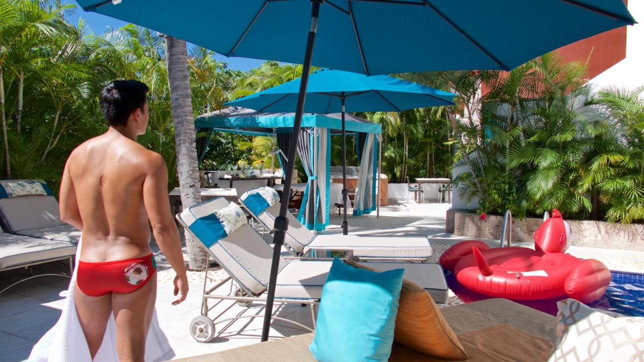Casa Cupula Boutique est un hôtel LGBT de Puerto Vallarta au Mexique. Hôtel gay de Puerto Vallarta, parfait pour vos vacances gay