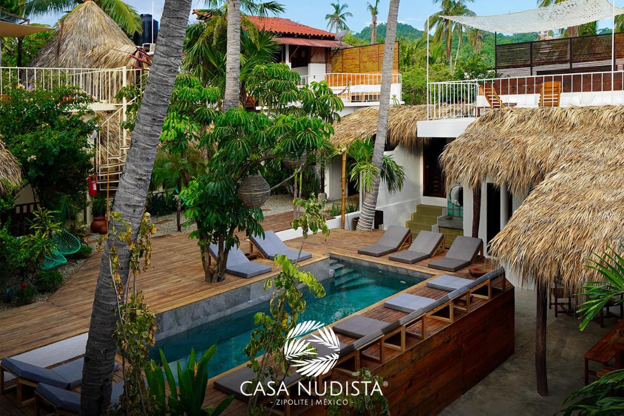 Casa Nudista Zipolite est un hôtel LGBT et naturiste à Zipolite au Mexique