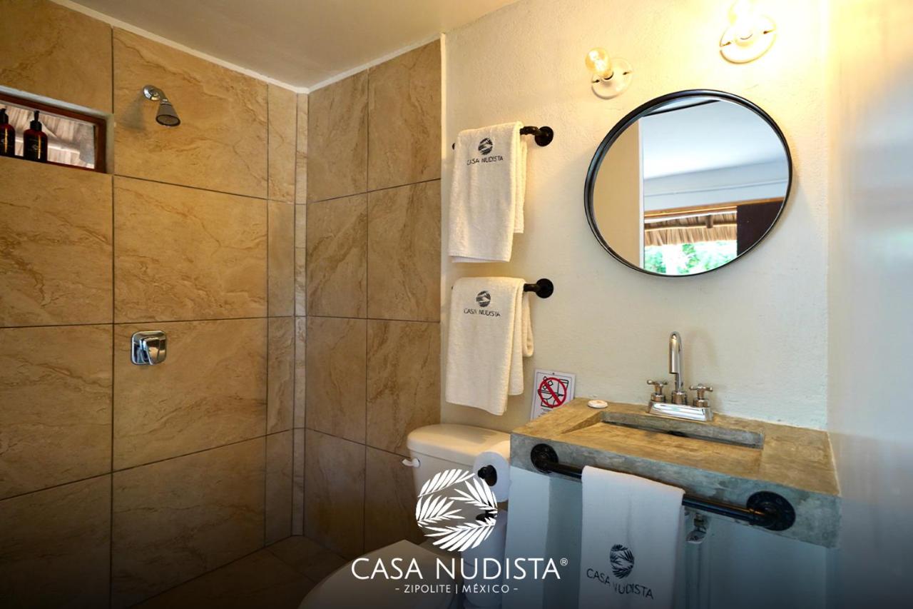 Casa Nudista Zipolite est un hôtel LGBT et naturiste à Zipolite au Mexique