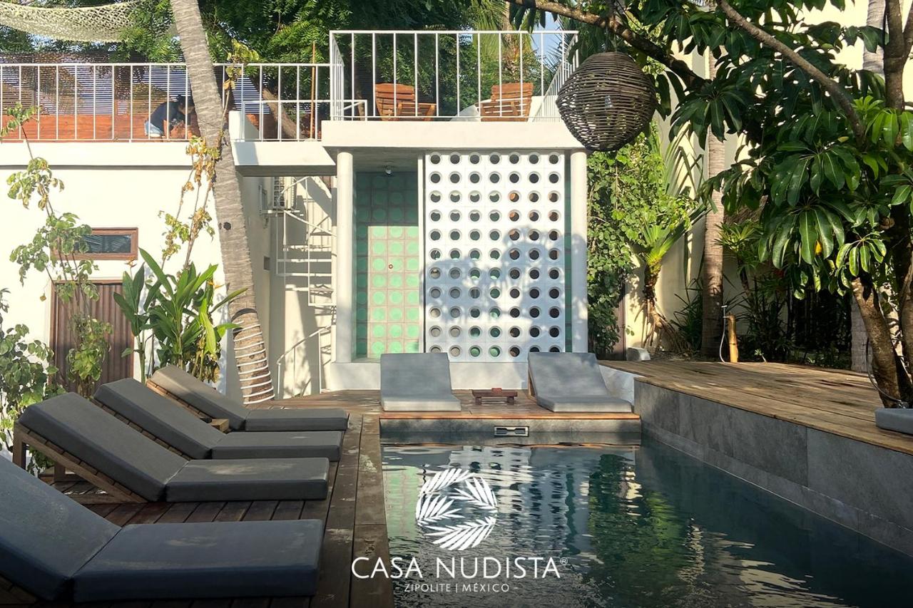 Casa Nudista Zipolite est un hôtel LGBT et naturiste à Zipolite au Mexique