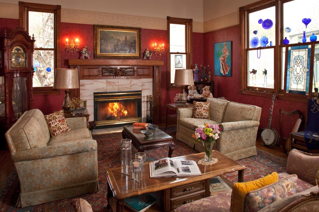 Cliff Cottage Inn est une maison d'hôtes gay friendly à Eureka Springs dans l'Arkansas