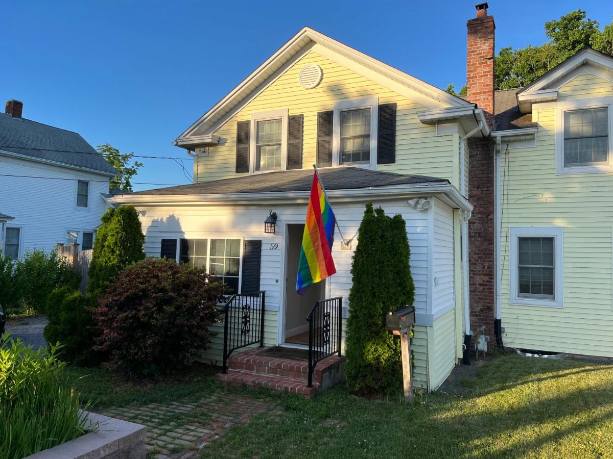 Come As You Are Inn est une maison d'hôtes gay friendly à Sayville dans l'État de New York aux États Unis