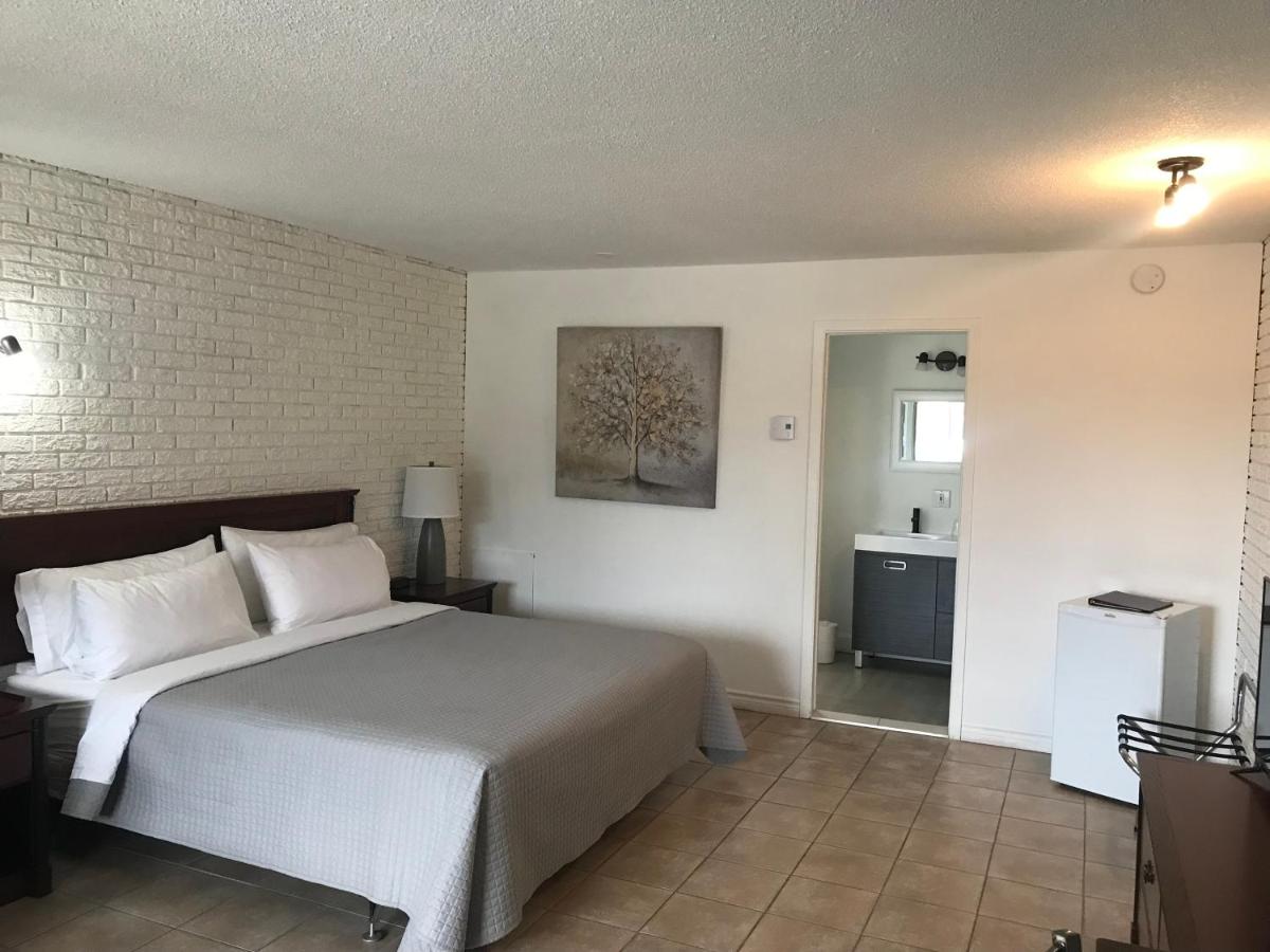 Complexe Dix80 est un hôtel gay friendly à Mont Laurier dans les Laurentides au Québec