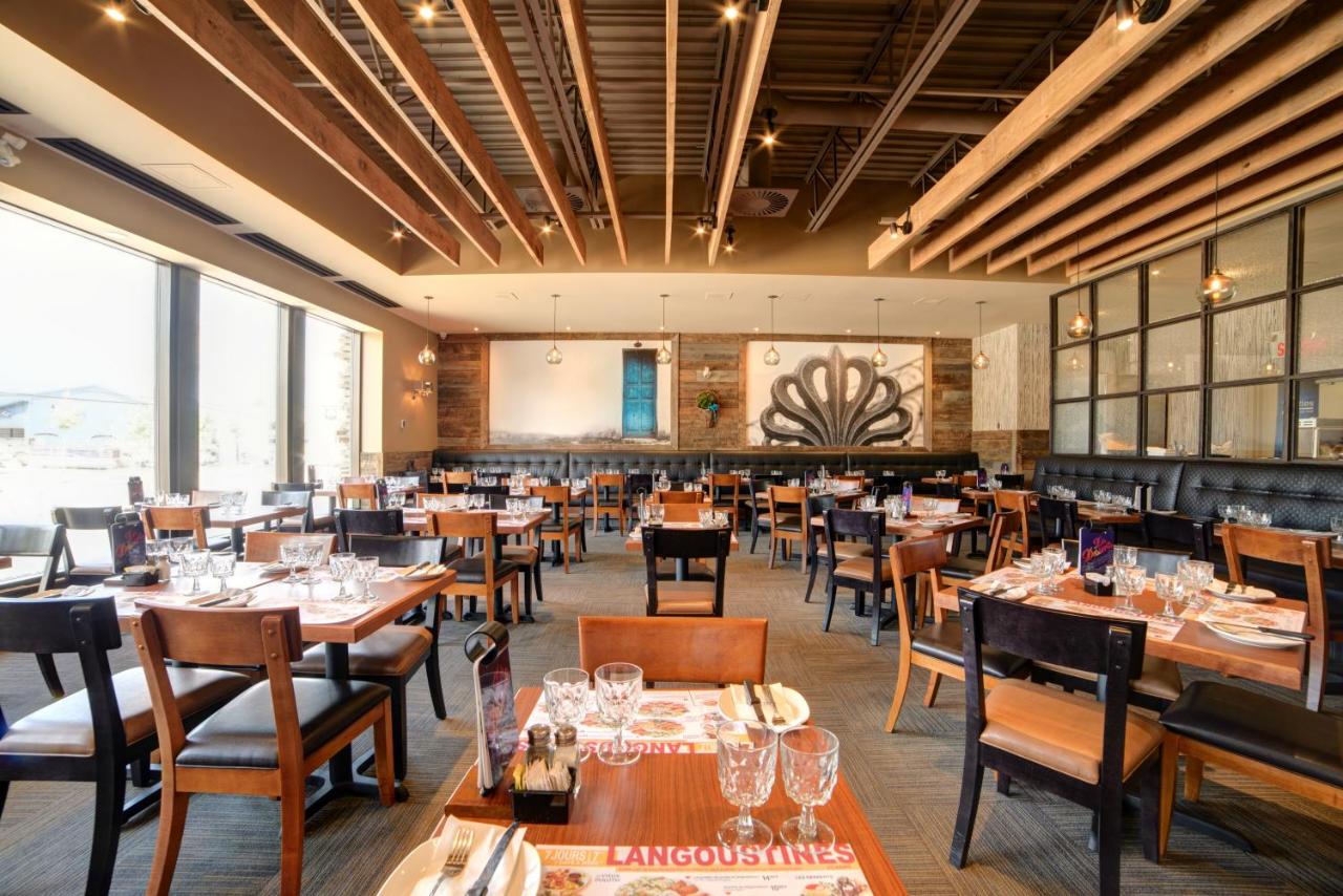 Complexe Dix80 est un hôtel gay friendly à Mont Laurier dans les Laurentides au Québec