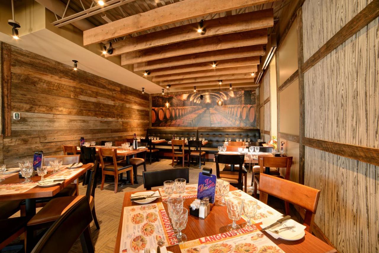 Complexe Dix80 est un hôtel gay friendly à Mont Laurier dans les Laurentides au Québec