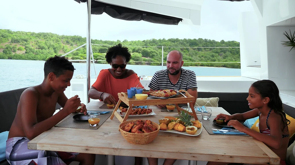 Cook and Sail by Zanzibar est une croisière gay friendly en Martinique dans les Antilles françaises