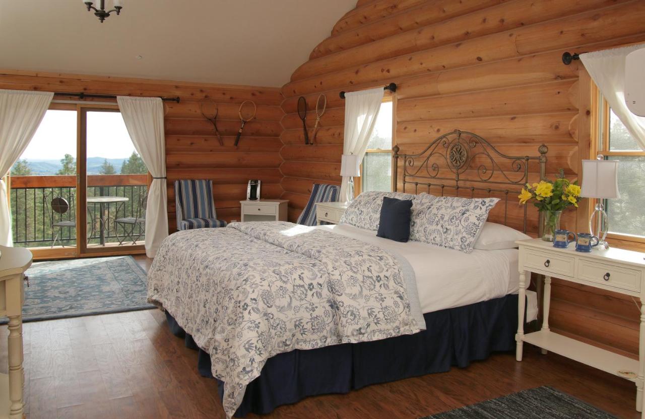 Courtwood Inn est une maison d'hôtes gay friendly à Murphys en Californie aux États-Unis