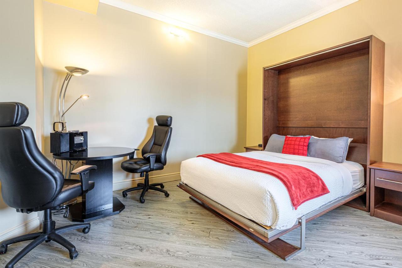 Days Inn by Wyndham Berthierville est un hôtel gay friendly à Berthierville dans Lanaudière au Québec