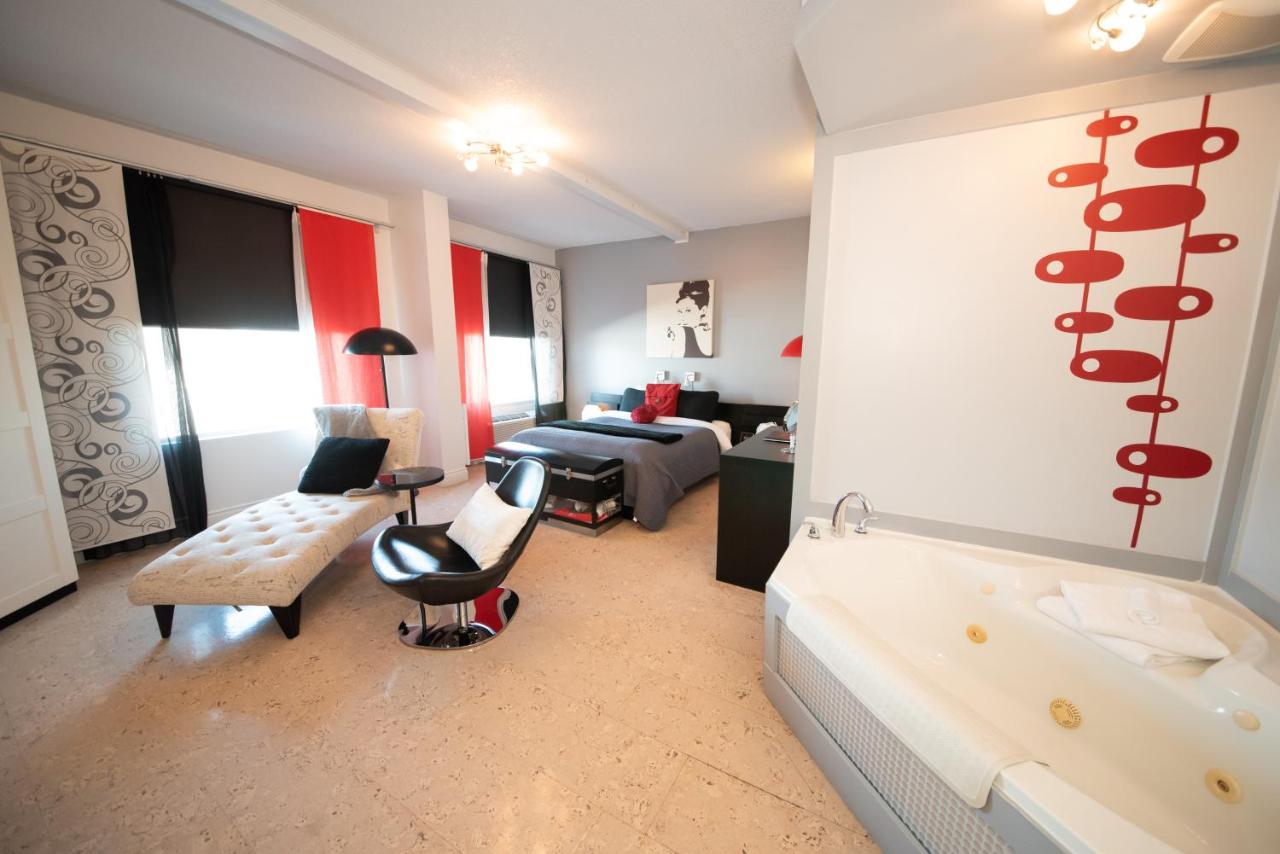 Days Inn by Wyndham Berthierville est un hôtel gay friendly à Berthierville dans Lanaudière au Québec